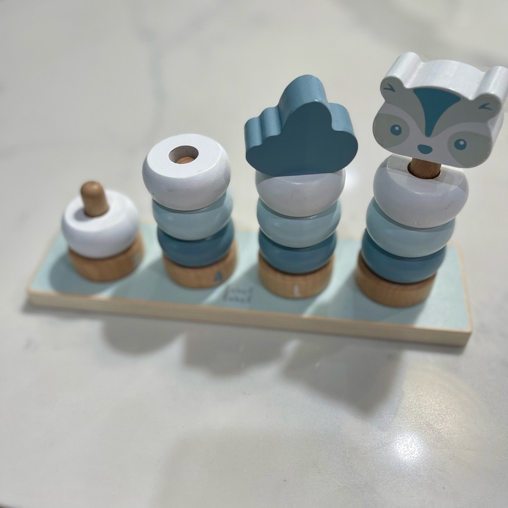 Wood stacking and sorting toy